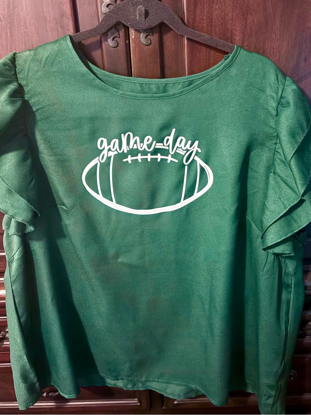Game-Day Green Ruffled Sleeve Tee - Unbranded